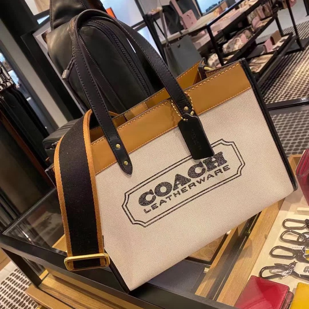 Coach limited edition Field 30 Tote